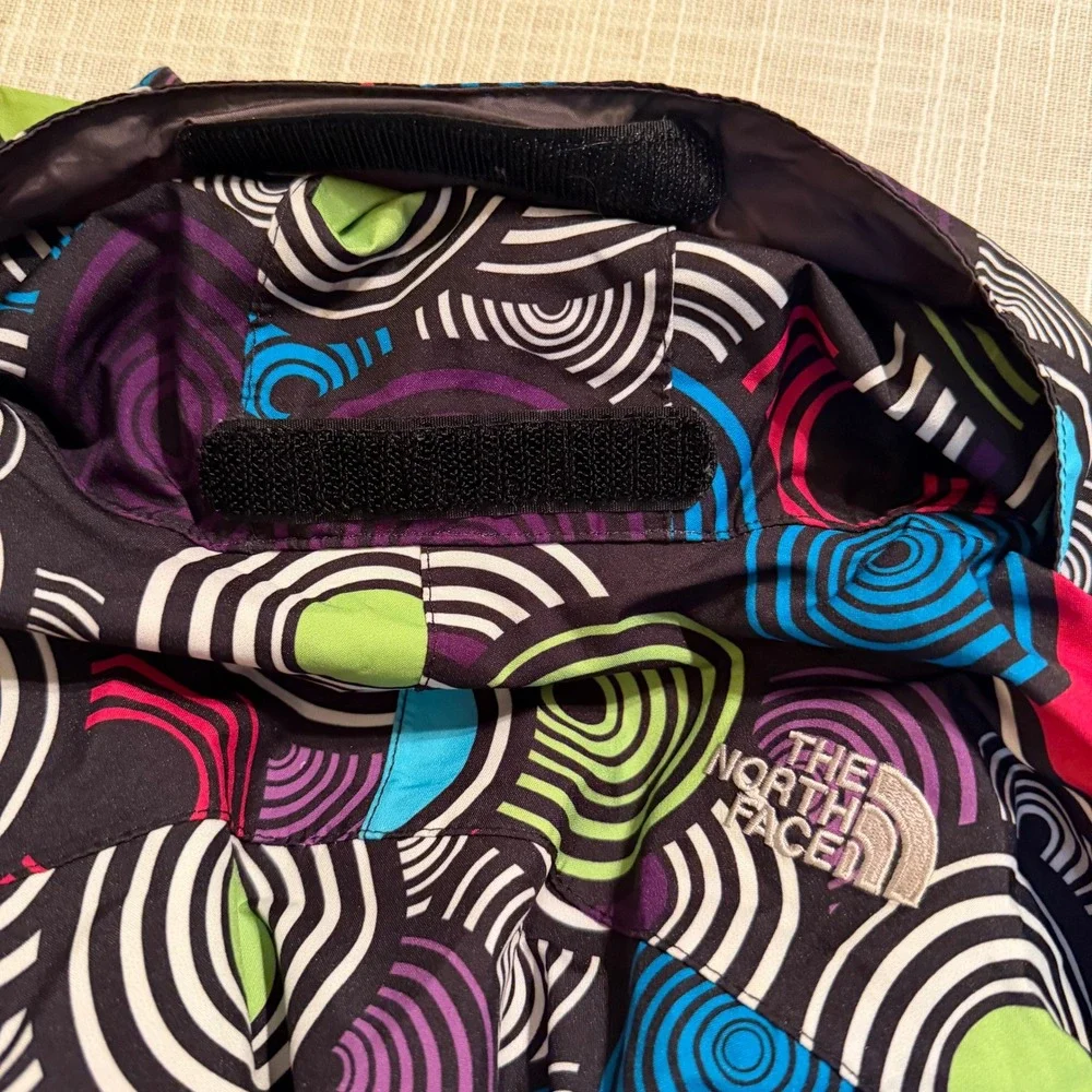 The North Face Girls M 10/12 Windbreaker Jacket Hooded Circle Print Multicolor